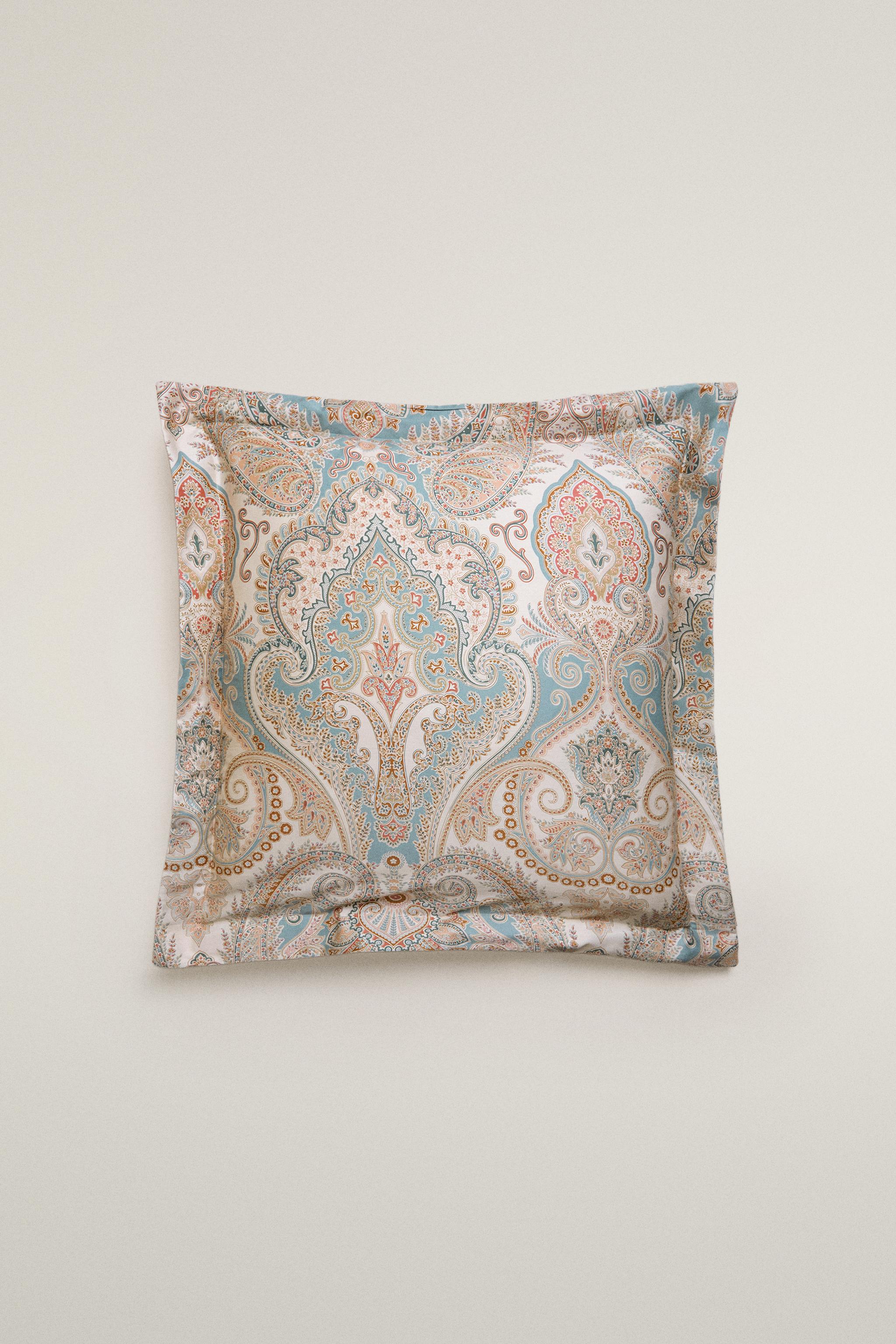 TAIE D’OREILLER SATIN PAISLEY